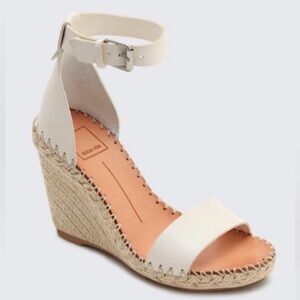 Dolce Vita Noor wedges 4” size 7.5 in white / ivory
